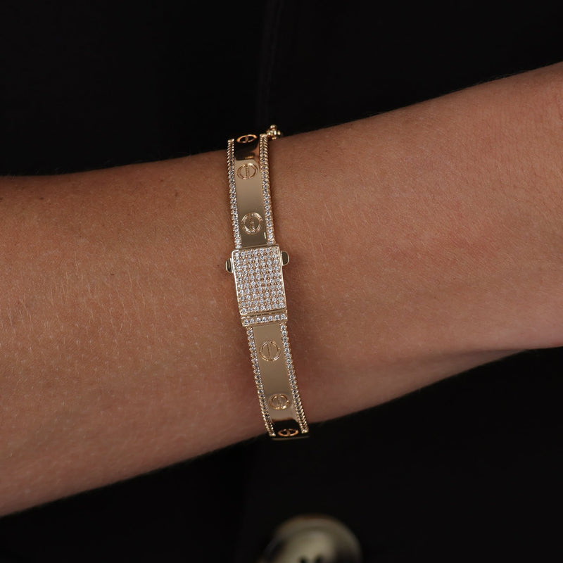 Bracelete Dourado Cravejado de Zircônia