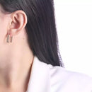 Brinco de Argola Articulada Cravejada de Zirconias cristal (18MM) com Banho em Ouro