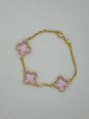 Pulseira Dourada Trevos Zircônia Rosa