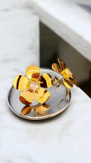 Brinco Splendya Flor Chata com Banho em Ouro 18K